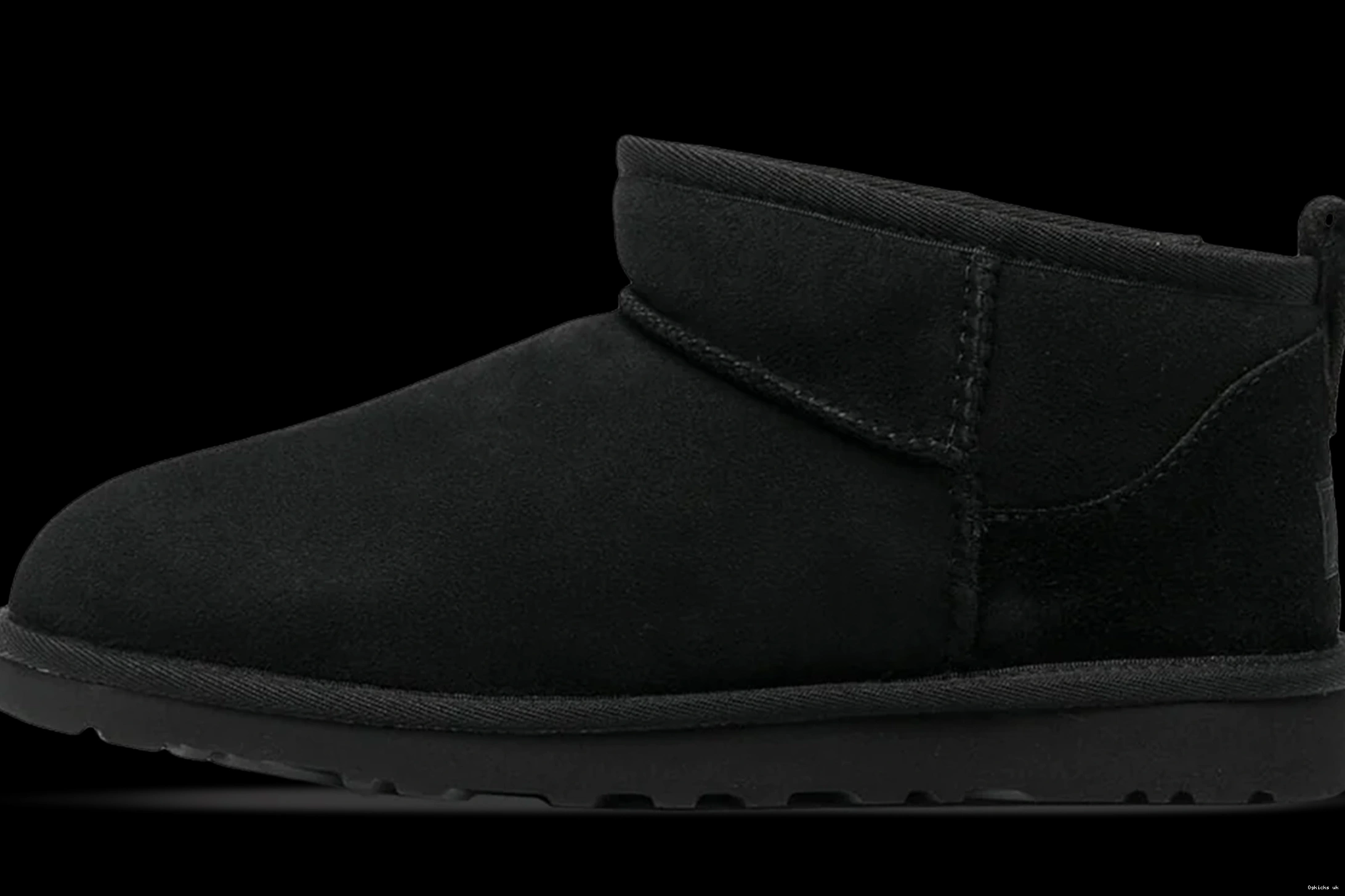 Mini Classic Ultra Black W UGG 0806
